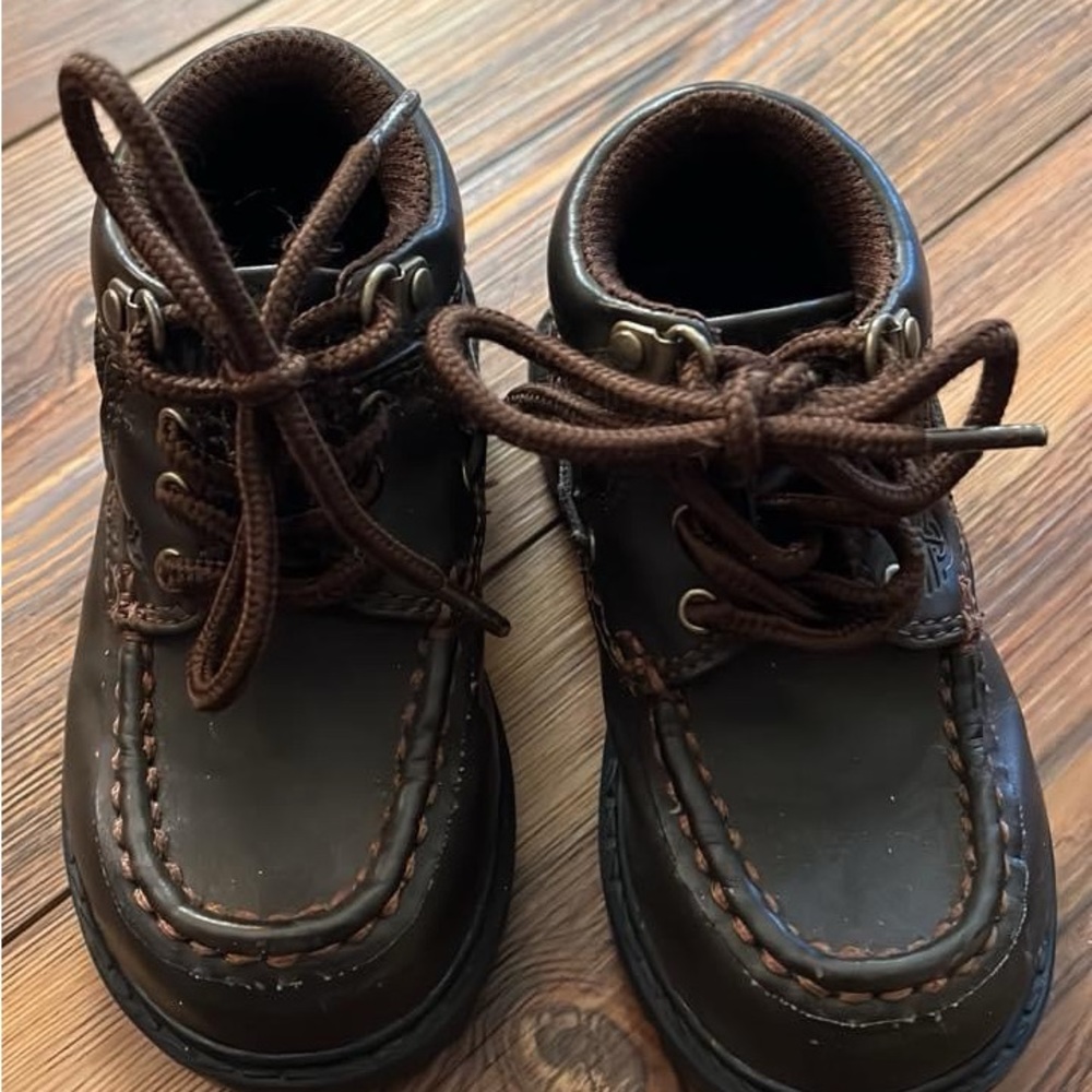 Size 5.5 toddler Dockers boots